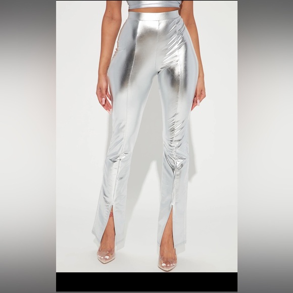 FASHION NOVA METALLIC FLARE PANTS - Picture 3 of 6